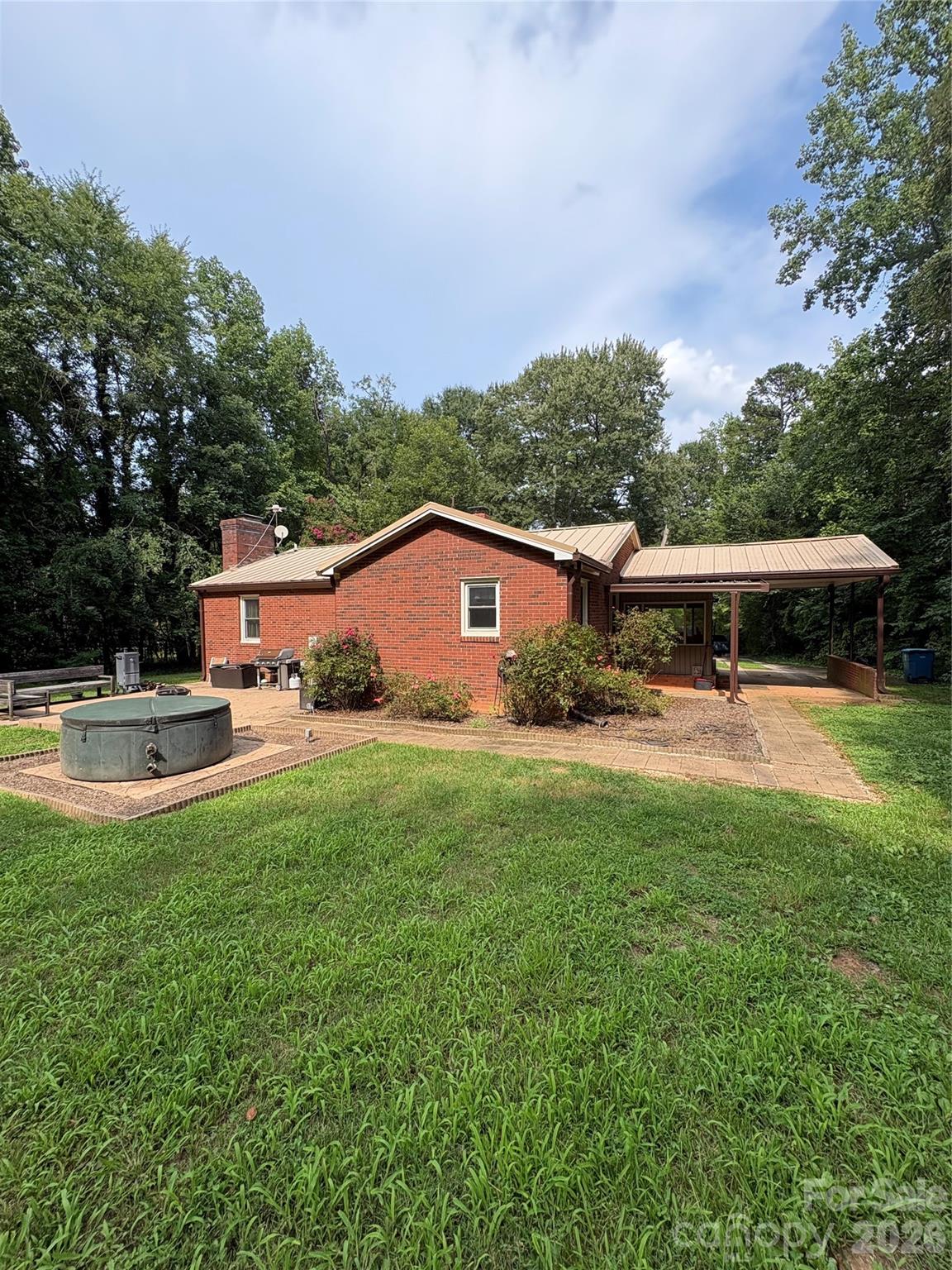 305 N Milford Drive