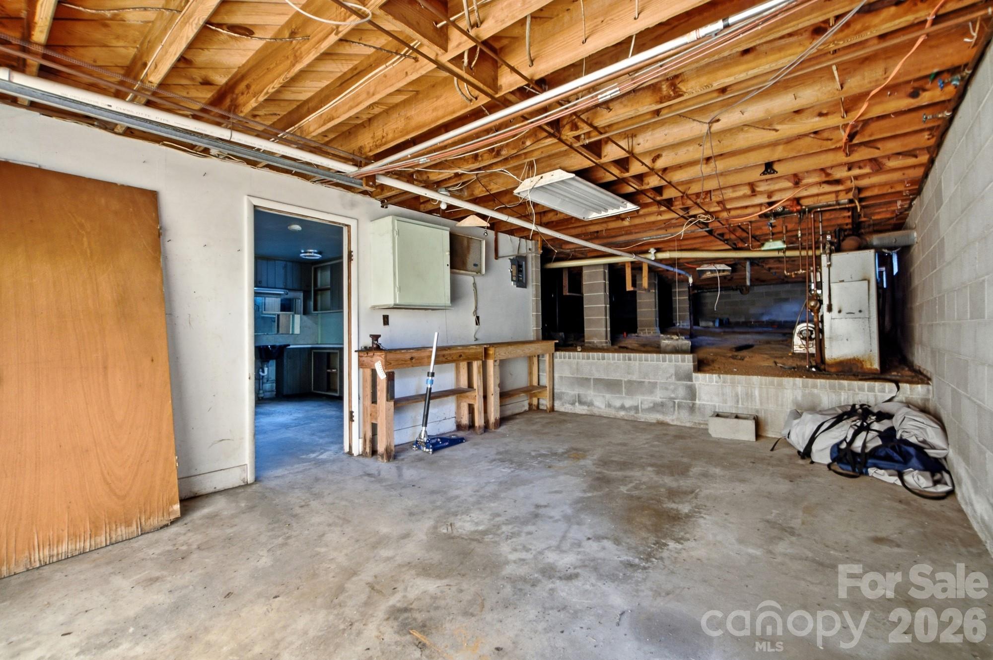406 Town Street