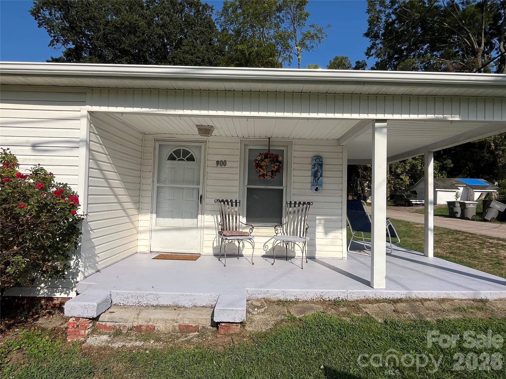 900 Alma Avenue