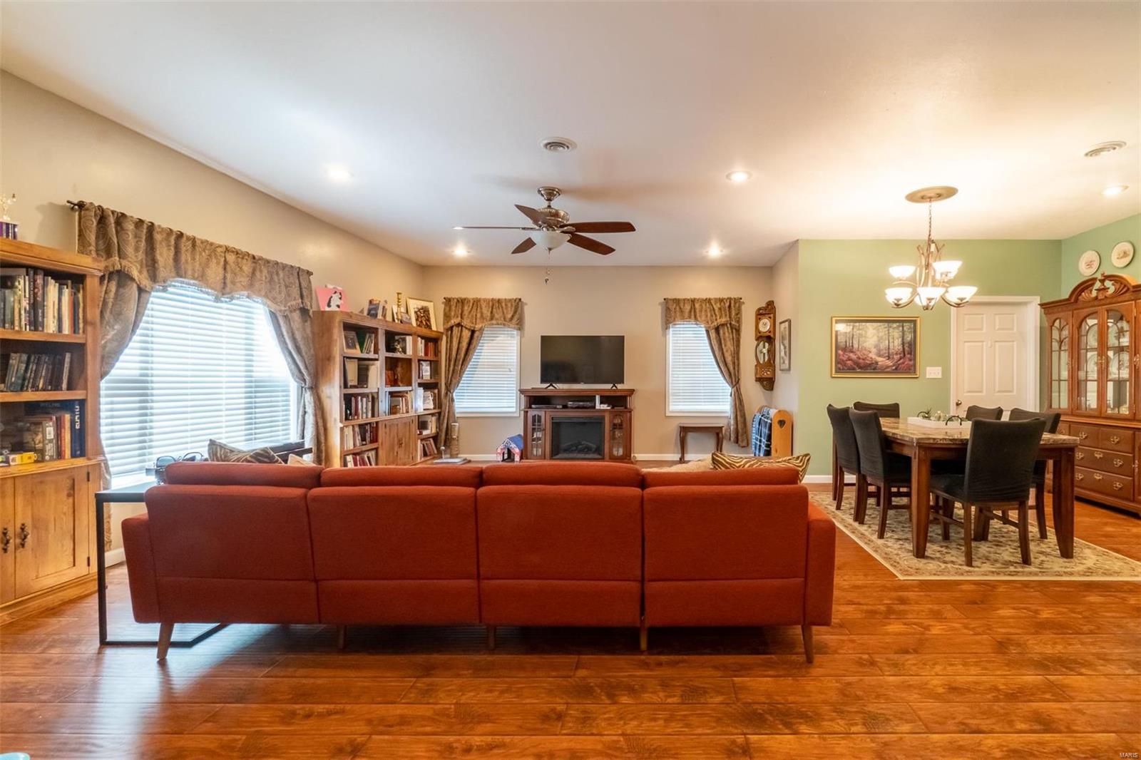 12130 Oak Ridge Drive