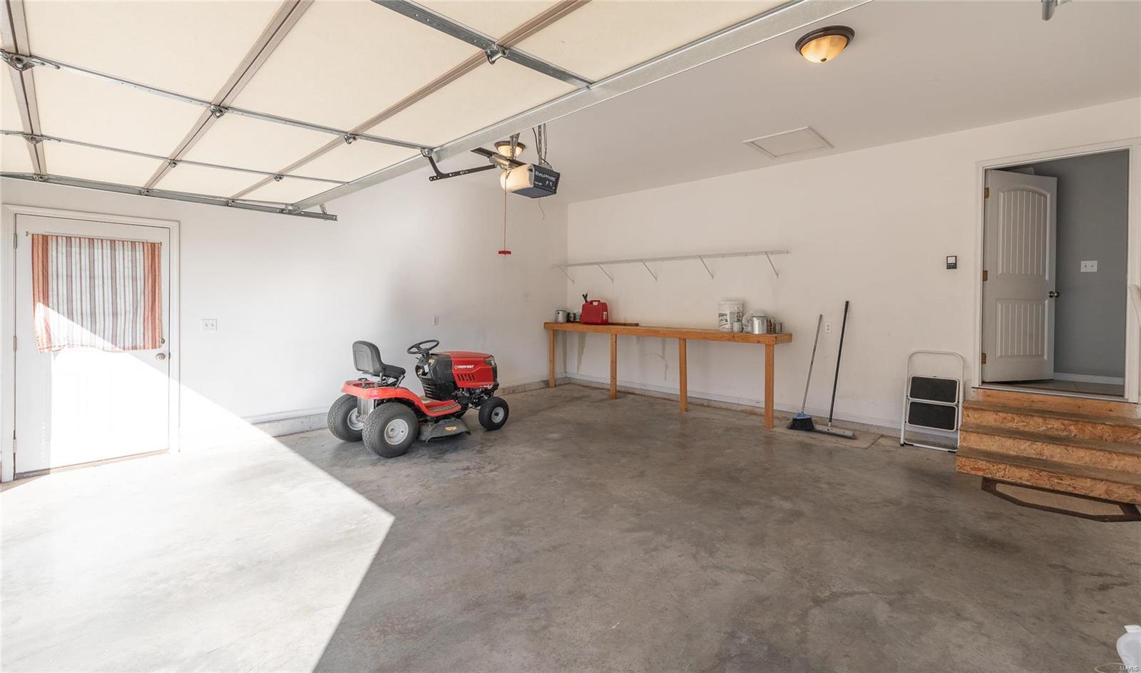 2765 Eagleson Drive