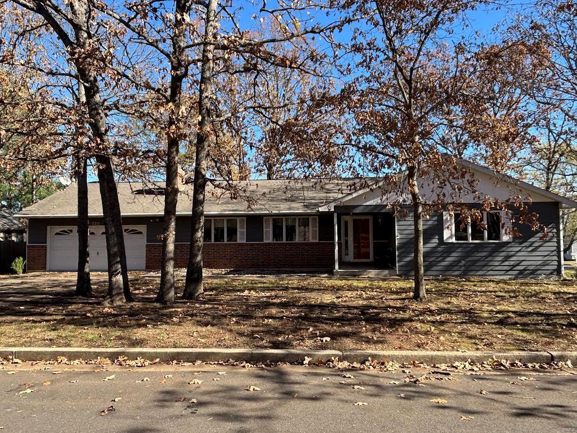 700 Sycamore Drive
