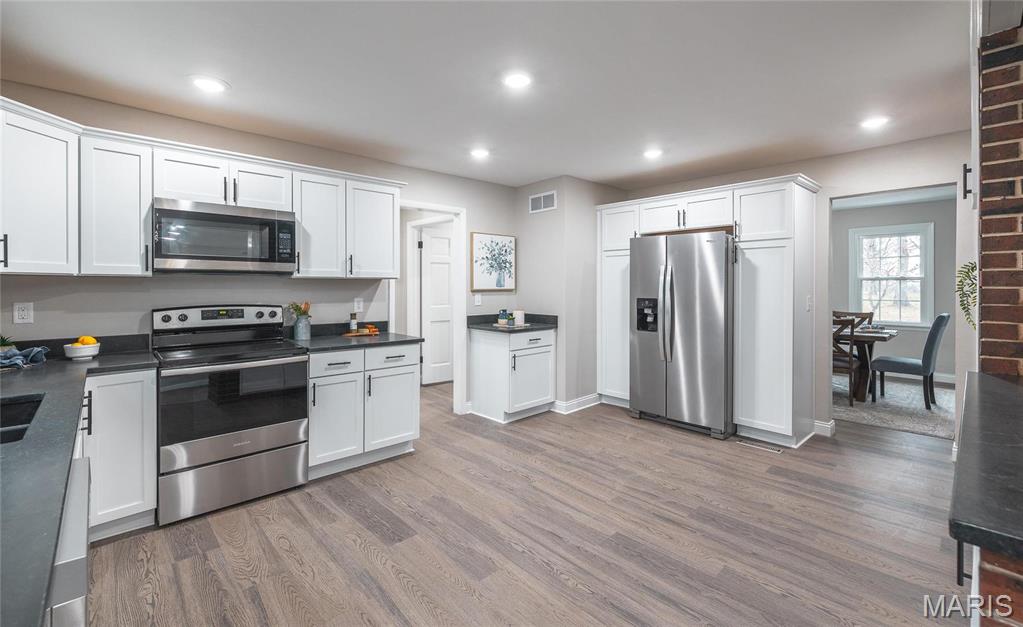 3 Hyer Court
