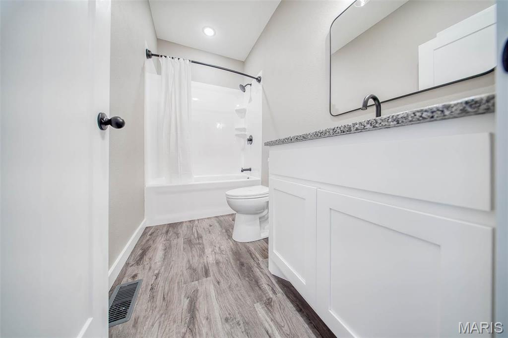 282 Private Drive 7288