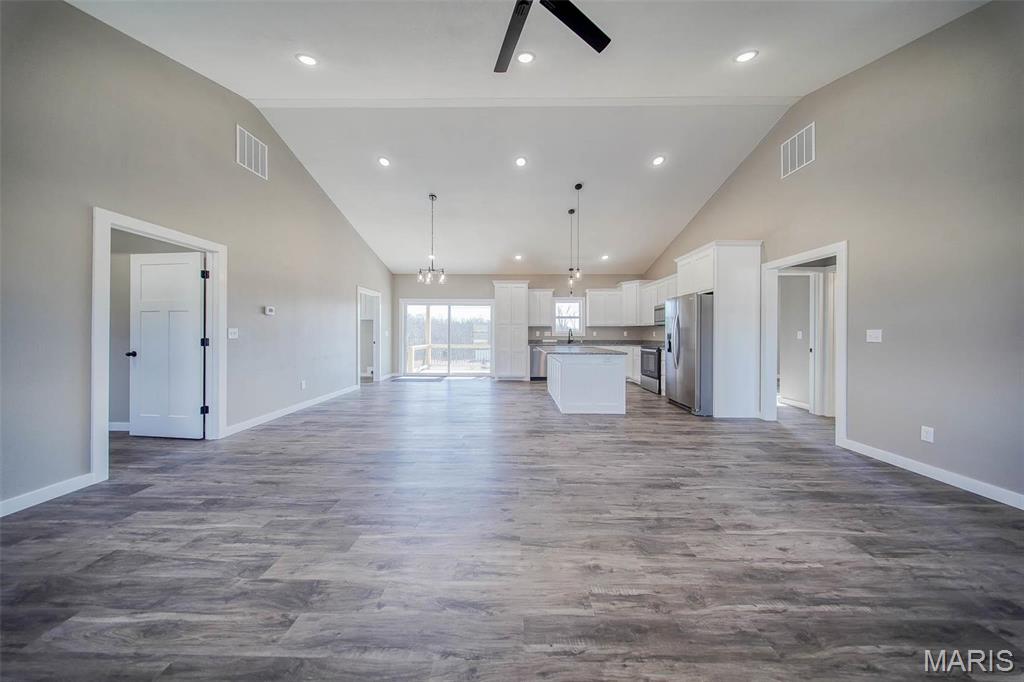 282 Private Drive 7288