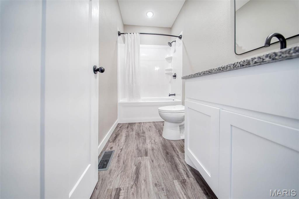 282 Private Drive 7288