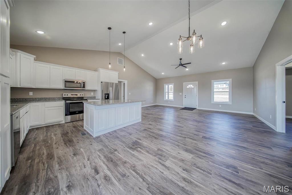 282 Private Drive 7288