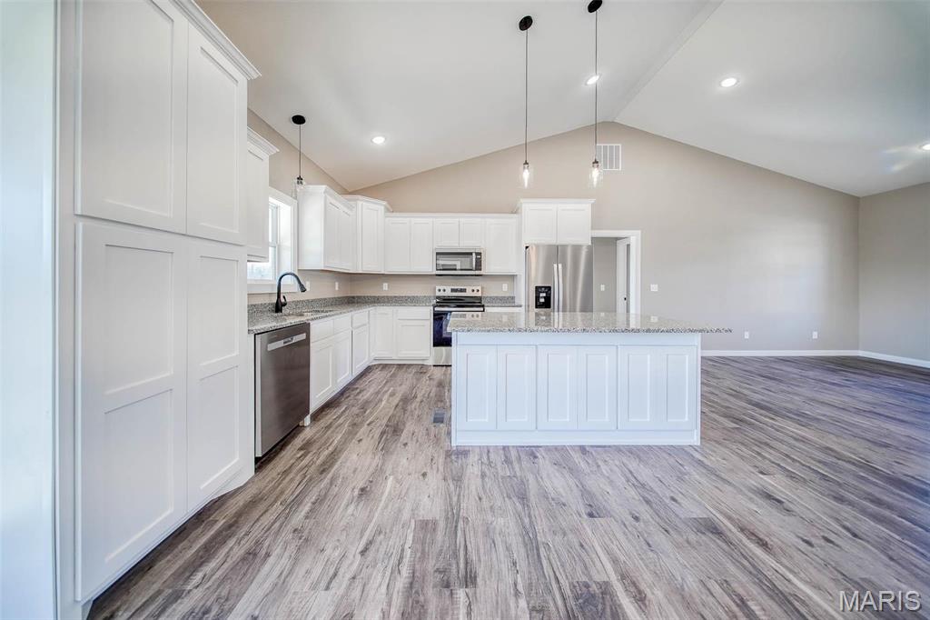 282 Private Drive 7288