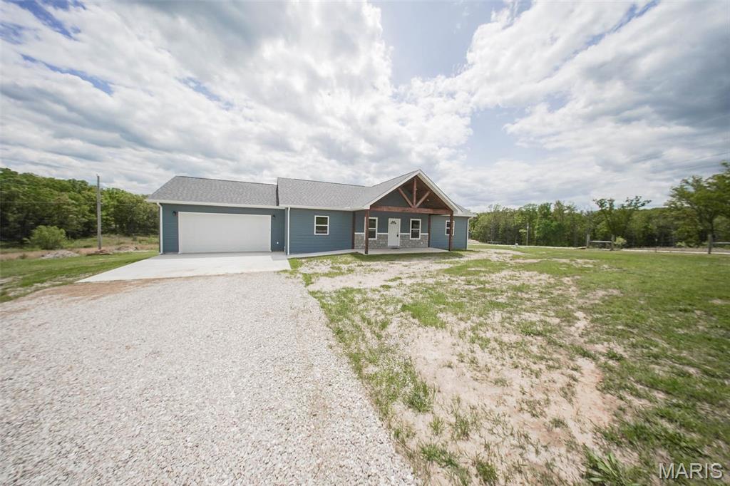 282 Private Drive 7288