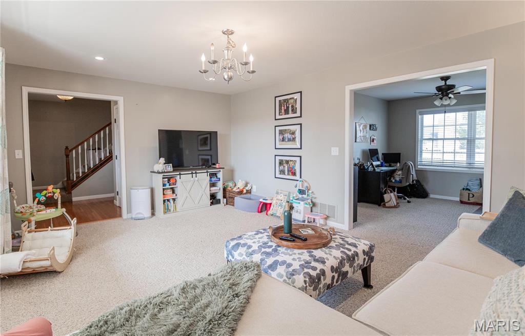 903 Pheasant Hill Drive