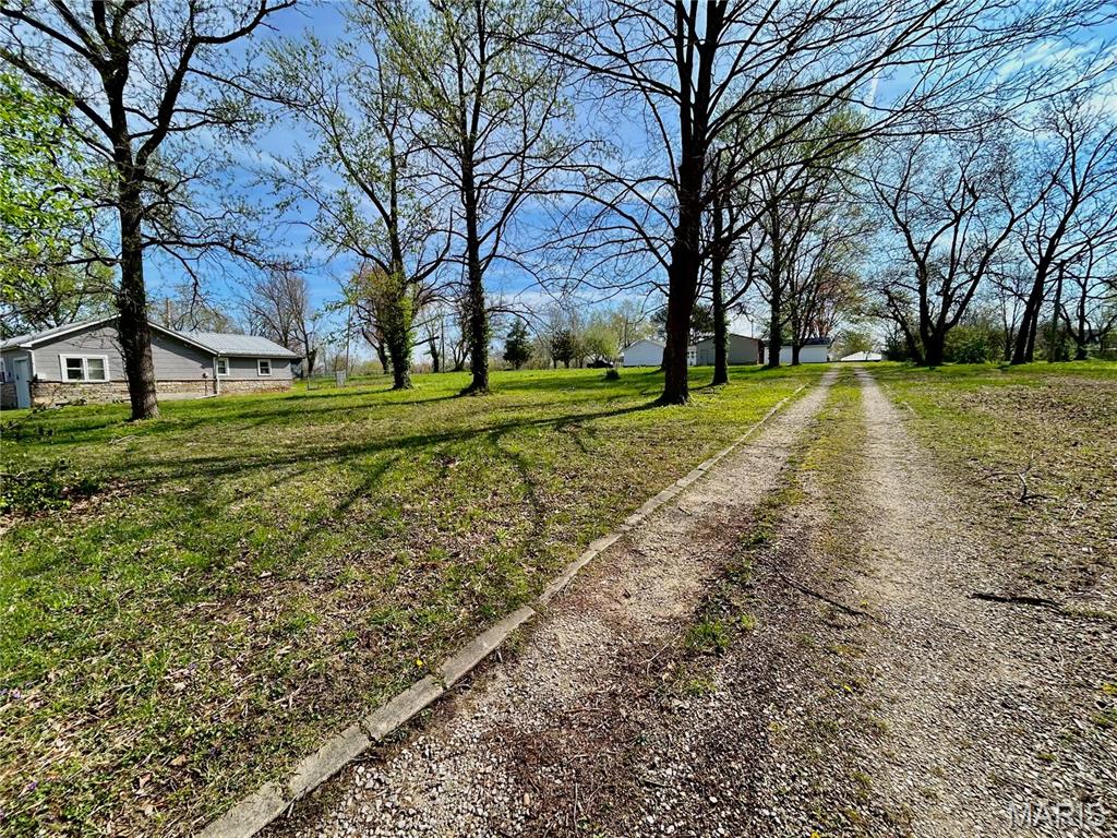 0 S Pershing Avenue