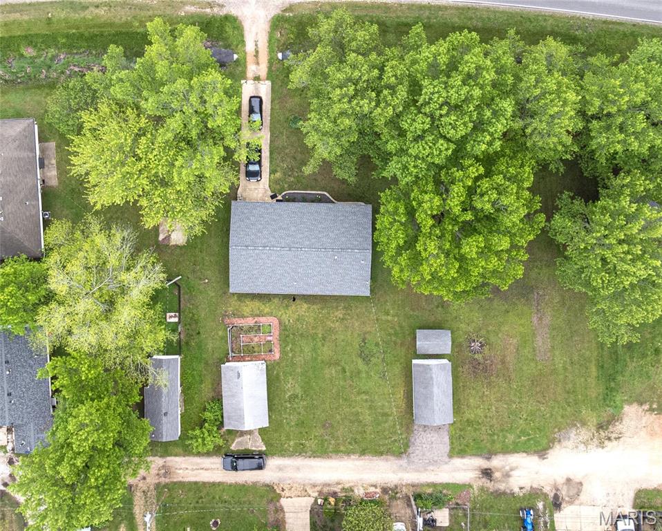 415 W James Boulevard