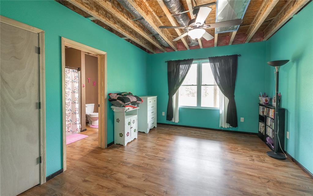 19285 State Route EE