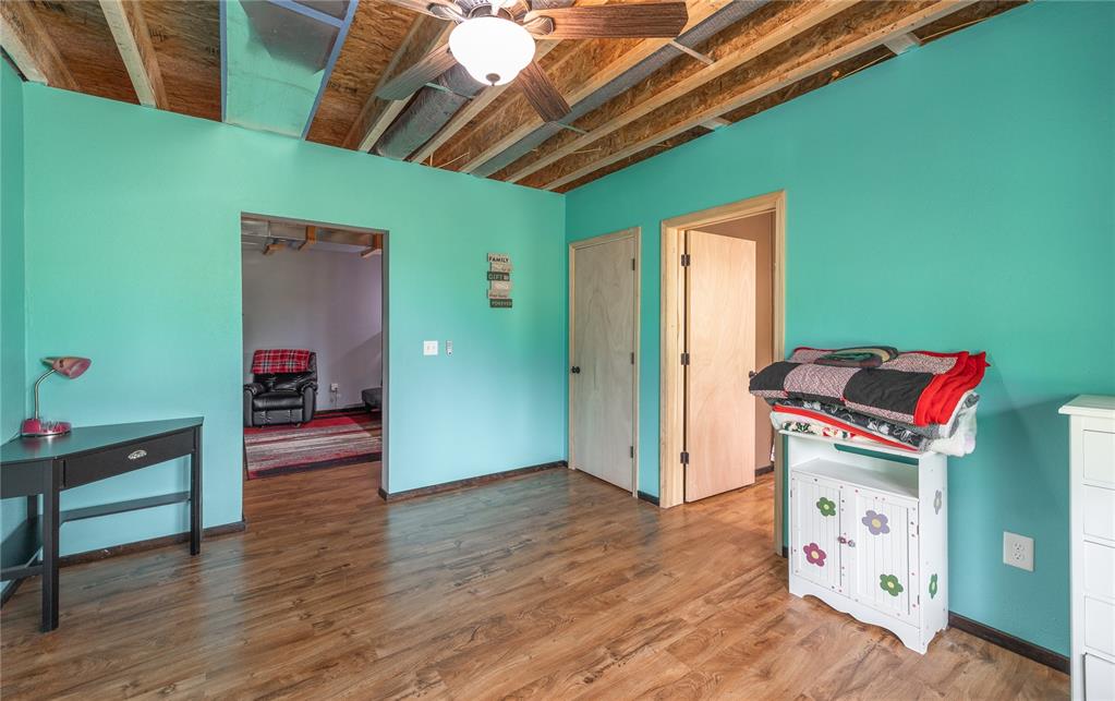 19285 State Route EE