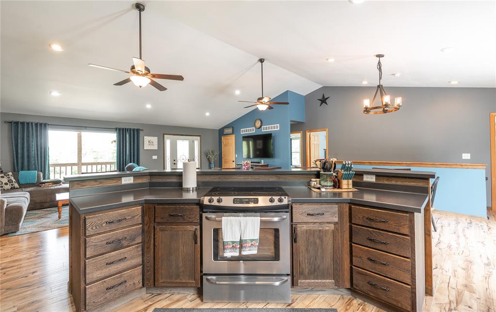 19285 State Route EE