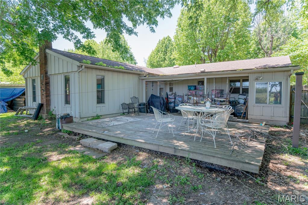 606 N Charles Avenue