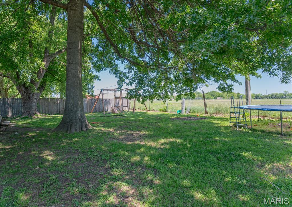 606 N Charles Avenue