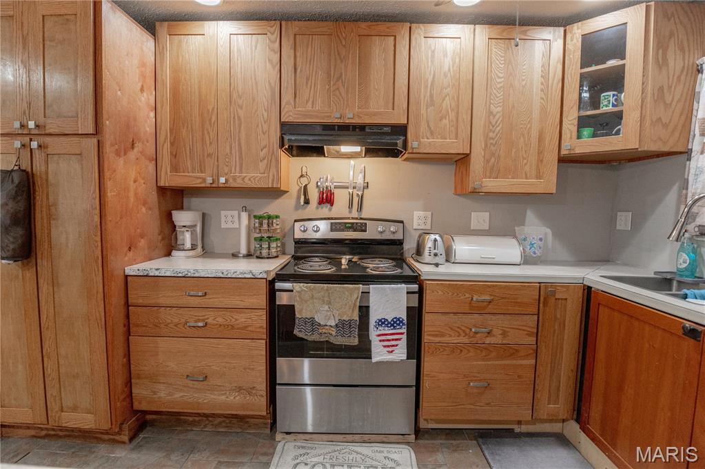 606 N Charles Avenue