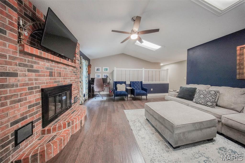 1708 Line Avenue