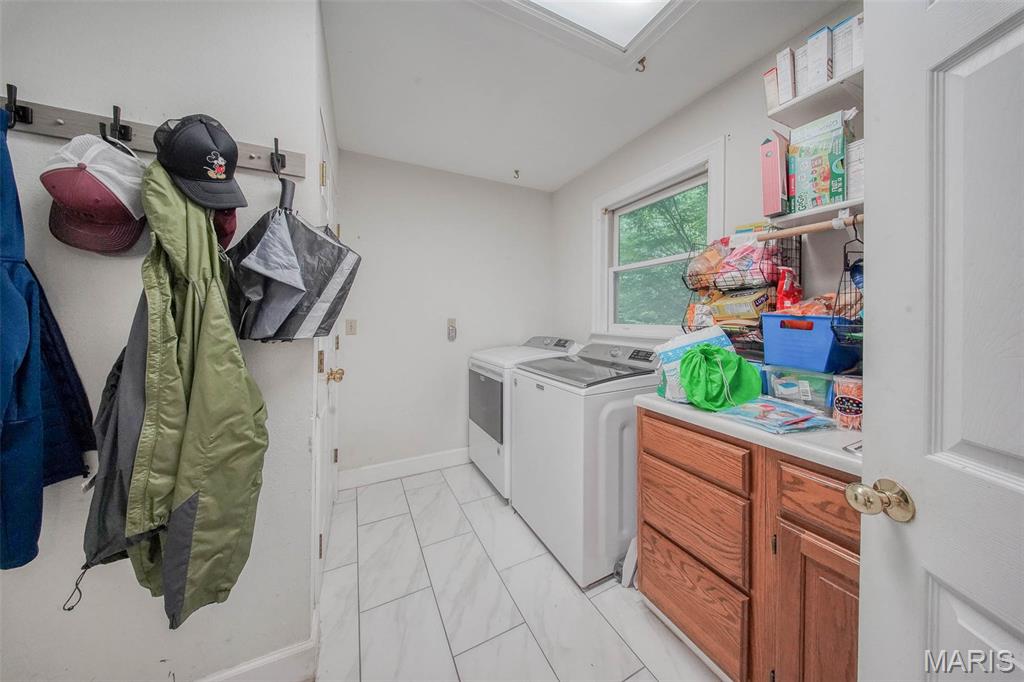 1708 Line Avenue