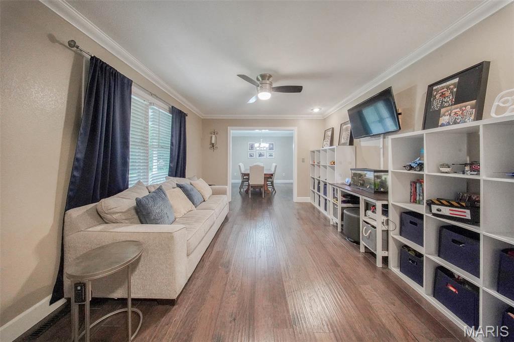 1708 Line Avenue