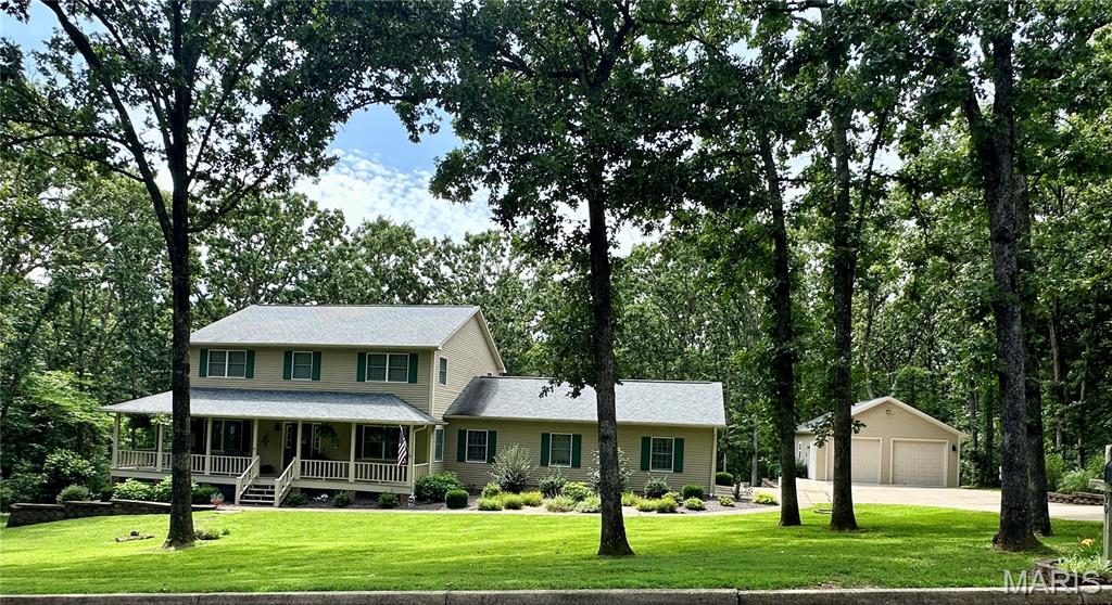 901 Country Lane