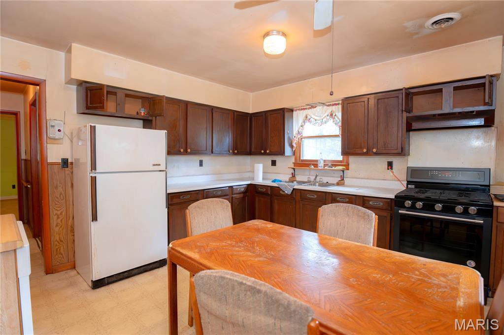 15472 County Road 1050