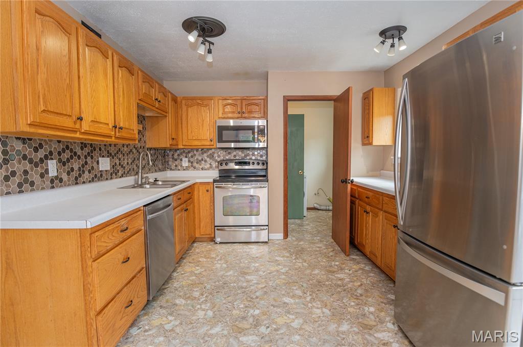 10102 County Road 8150