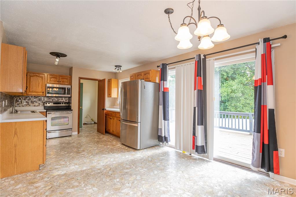 10102 County Road 8150