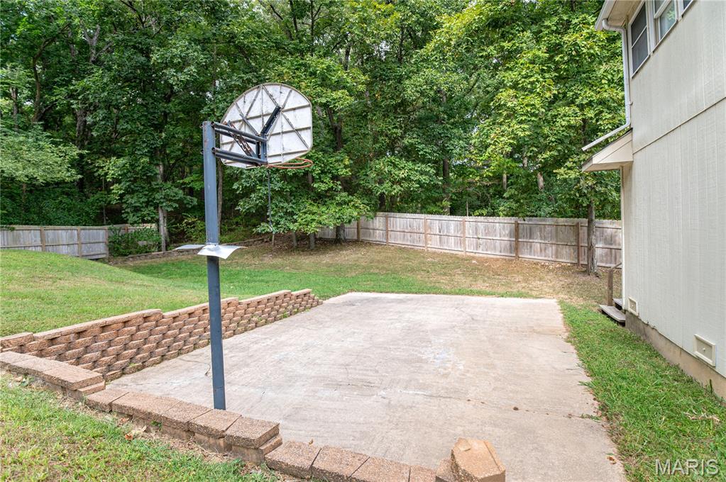 610 Shady Acres Court