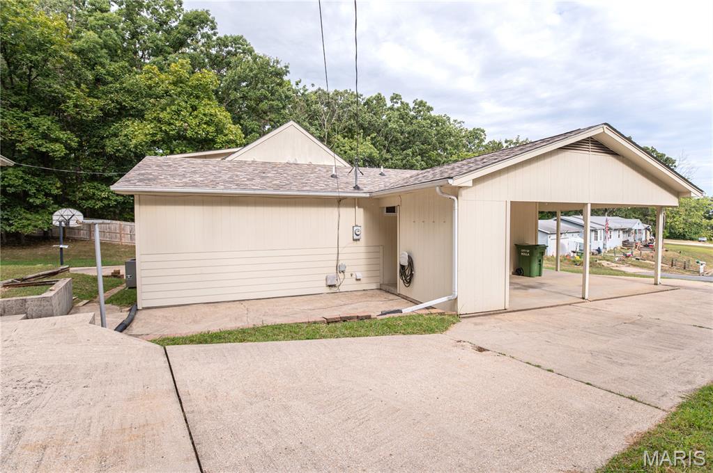 610 Shady Acres Court