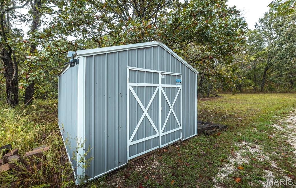 807 County Road 6410