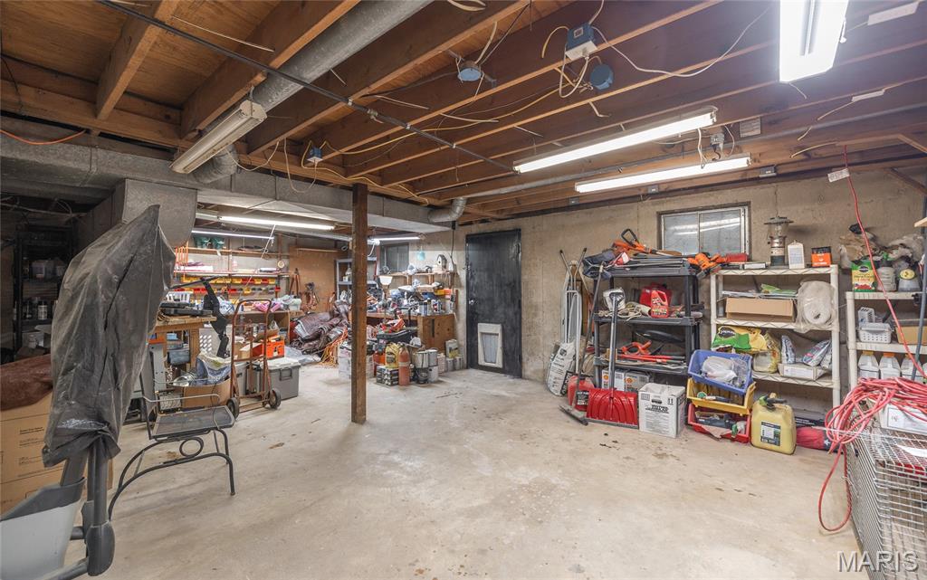807 County Road 6410