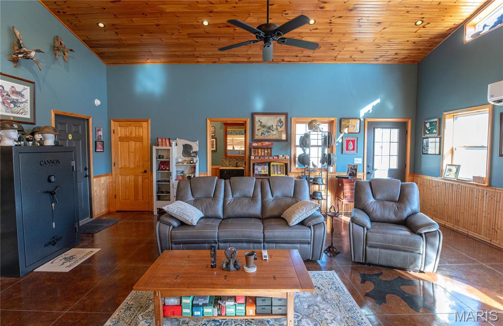 11260 County Road 2180