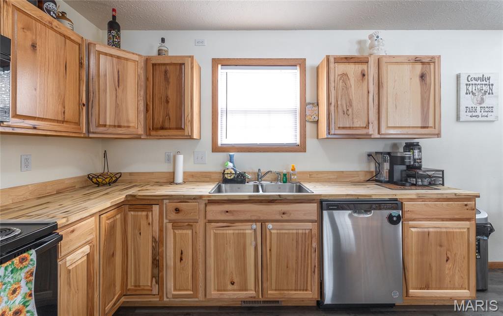 26012 Satellite Road