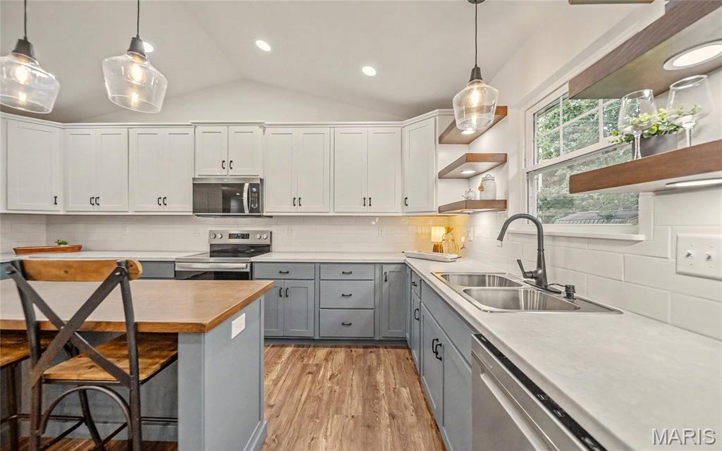 622 Scottsvale Drive