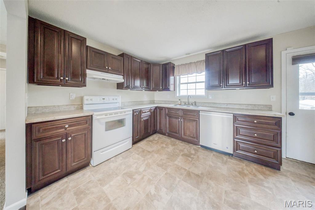 1805 Briarwood Drive