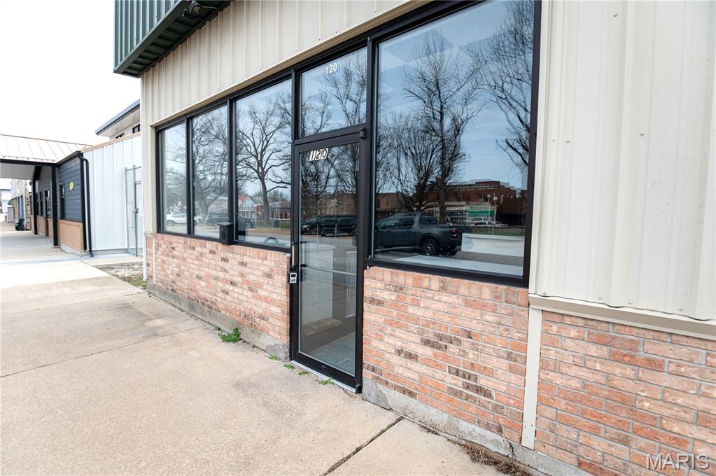 120 W Washington Street