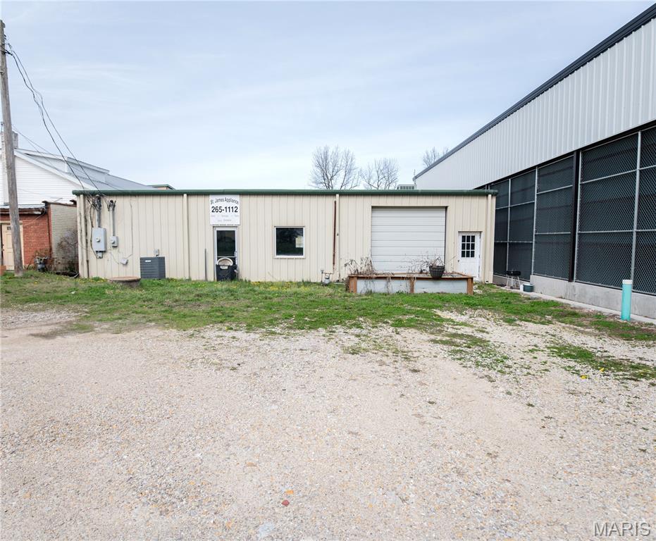 120 W Washington Street