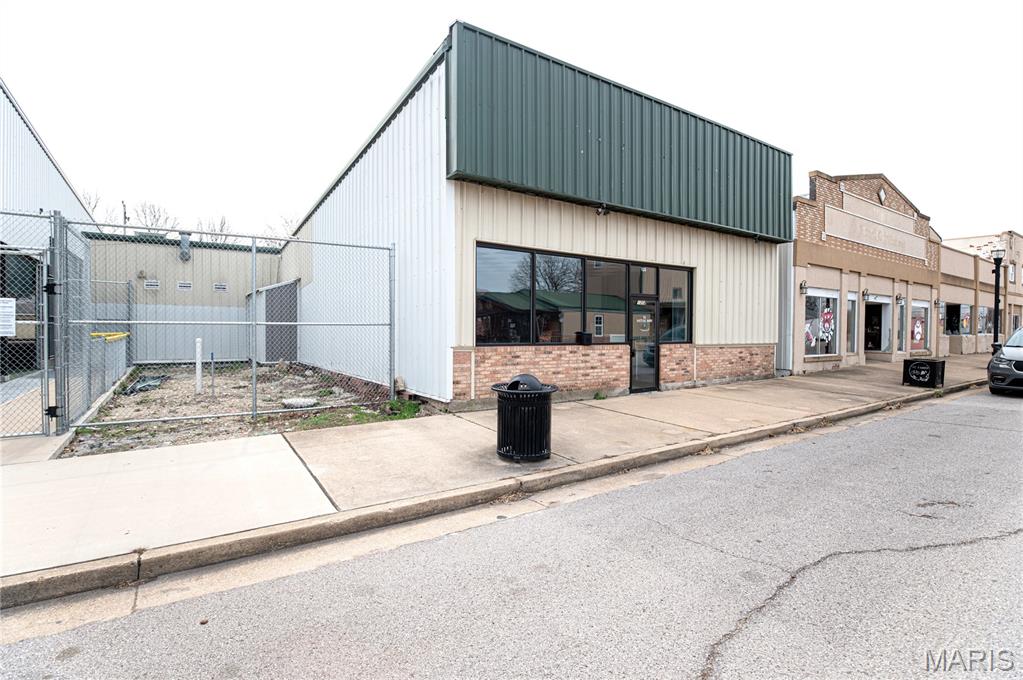 120 W Washington Street