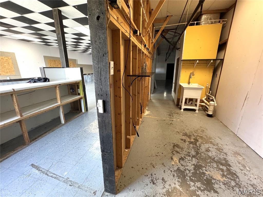 120 W Washington Street