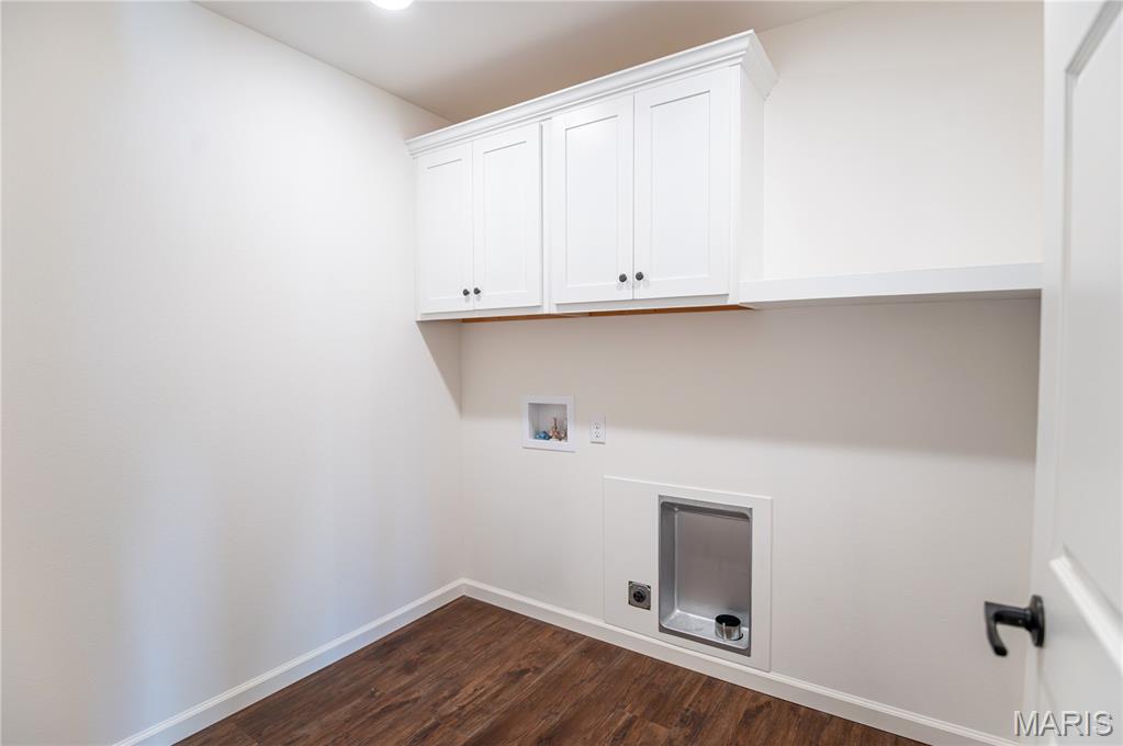 619 Scottsvale Drive