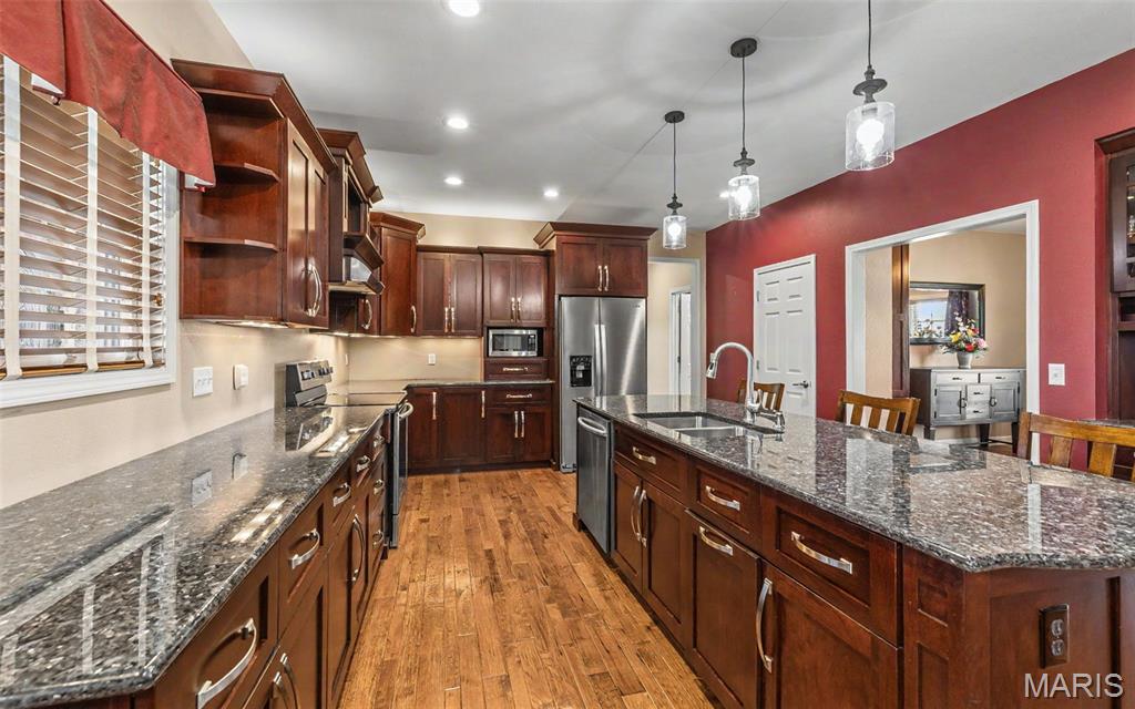 447 County Road 4185