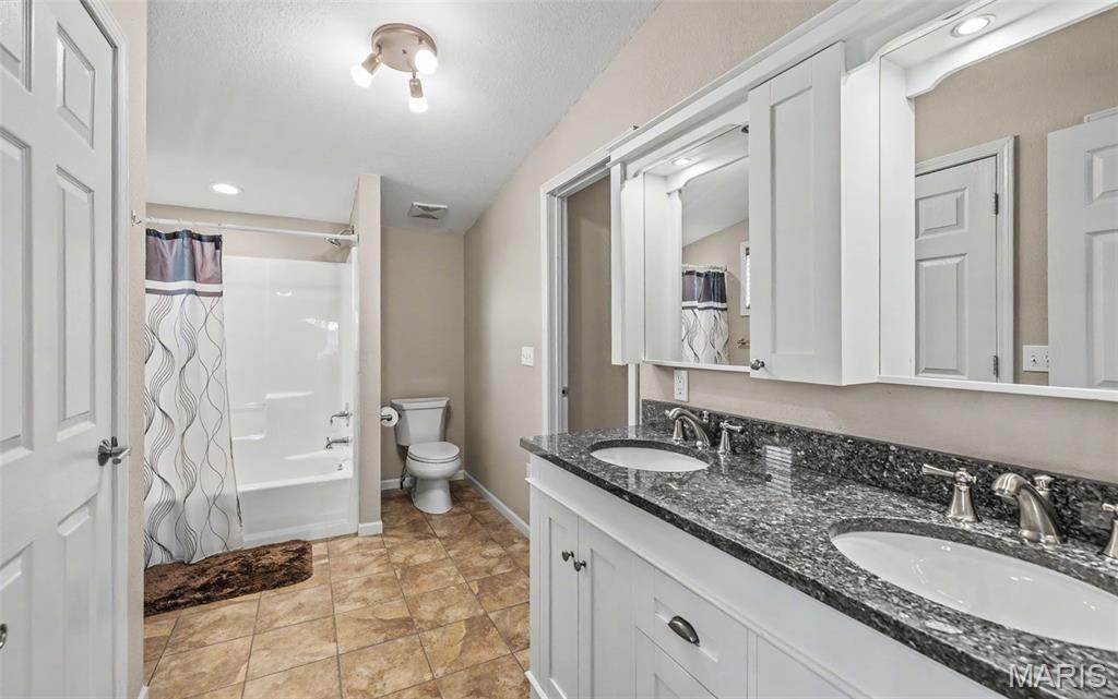 447 County Road 4185