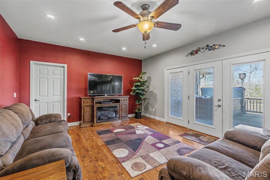 447 County Road 4185