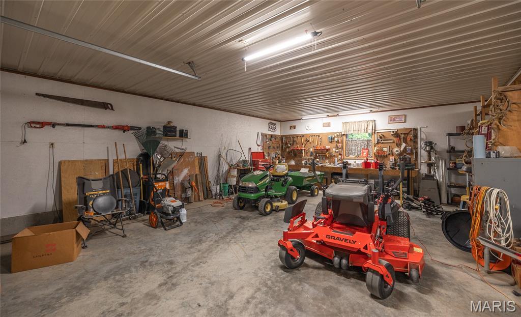18555 County Road 1130