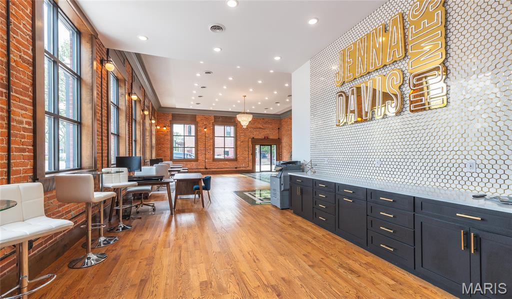 100 N Jefferson Street