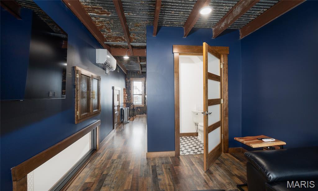 100 N Jefferson Street