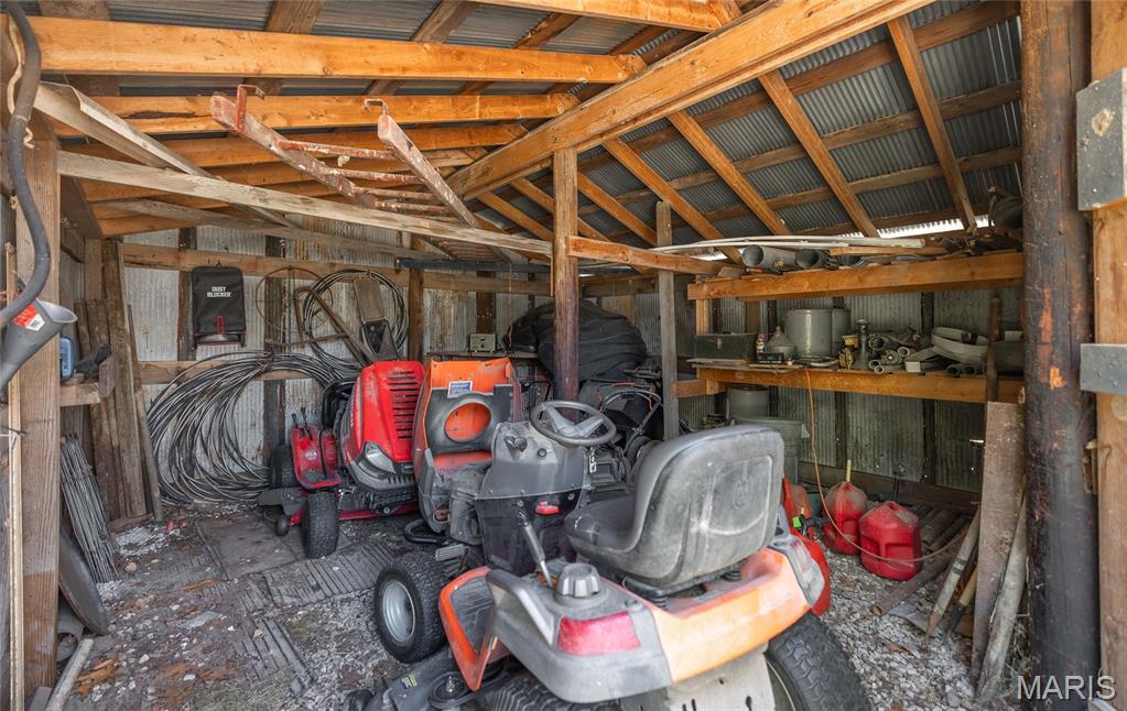 748 County Road 2160