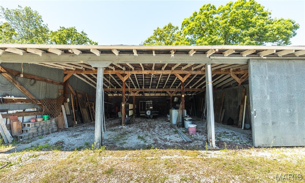 748 County Road 2160